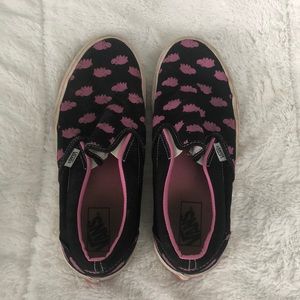 Women’s Vans hippo slide-ons